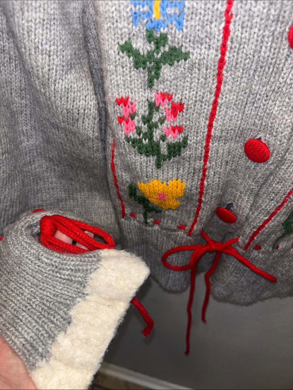 Zara Cottagecore Boho Embroidered Cardigan Sweater Gray Floral Women’s Medium - Picture 4 of 9